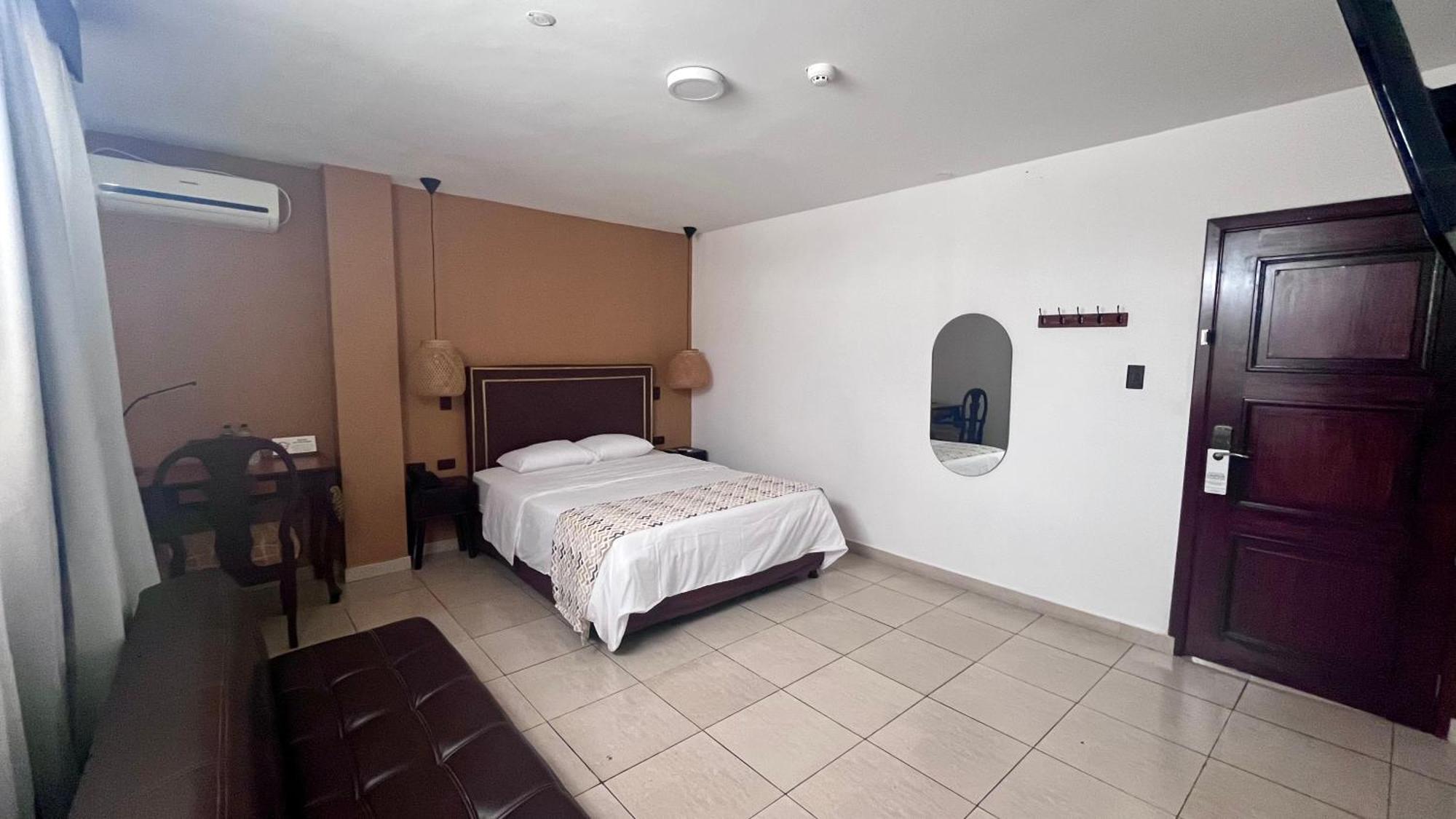 Hotel Patrimonial By Greenfield Guayaquil Exterior foto